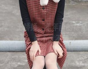 梦丝女神 – 王娇娇，年年画的裸足写真太高级，就不能不赞叹