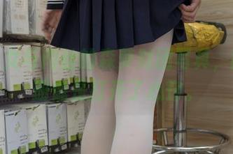 集结少女与肉丝的森萝财团写真，翻开图册像是打开了心窍。