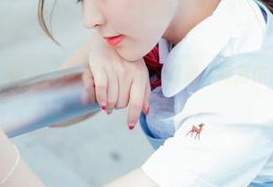波萝社 – Monkey_小潘鼠的白丝奇遇：高清作品让你的小心脏扑通扑通！