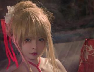 疾走可可的入浴巫女，高清分享一个离谱的诱惑