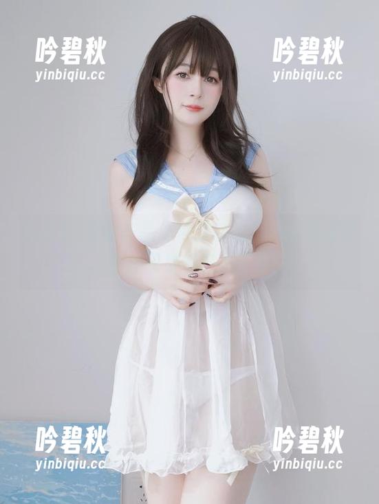白银81更新作品《可爱奶牛》，看这模样，估计又要被宠疯狂了。