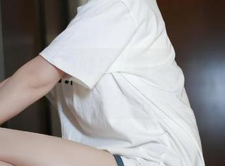 微密圈 – 旅行中的白龙猫女，合集下载，先看后说要不要买账？