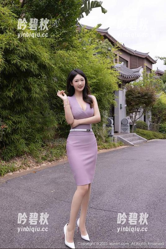 秀人网 - 穿上护士服，优酱的照片已经在线，免费的快去下载！
