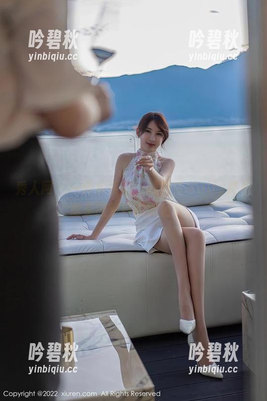 秀人网-顾楚楚Maily 秀人网 - 一件水手服,顾楚楚Maily把私房美图变得微微俏皮。