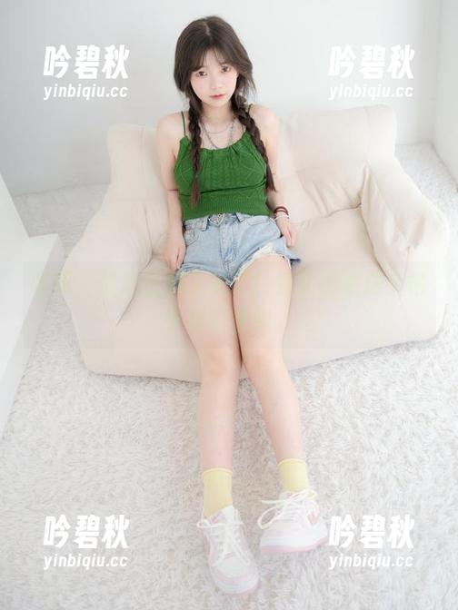 紧急企划 哎呀,紧急企划又来了!快来瞧瞧这个格子裙图集吧。