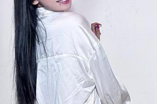 微密圈 – 隐藏在聂傲娇修女图包中的性感，噢，是她的眼神。