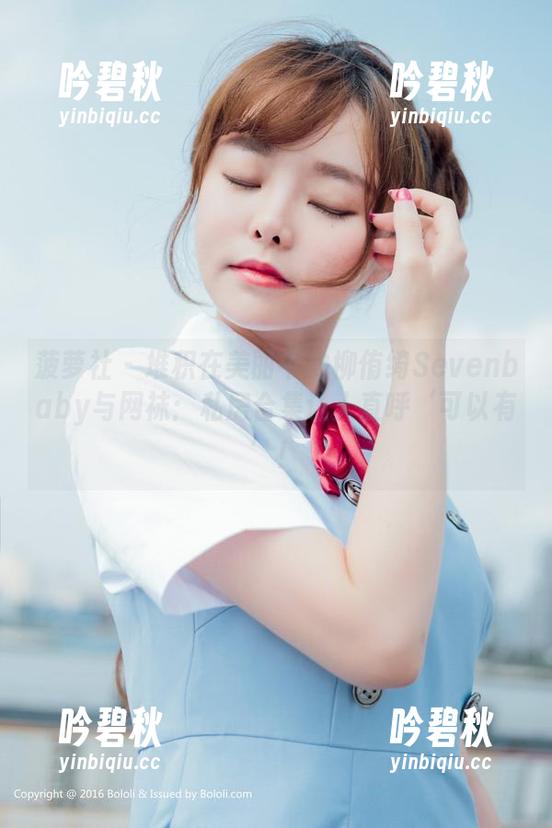 菠萝社 - 堆积在美丽中的柳侑绮Sevenbaby与网袜：私房合集让人直呼‘可以有’！