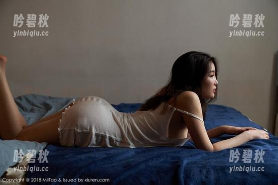 蜜桃社 - 温心怡美腿：每一次观看都是一次心偷跑的小冒险