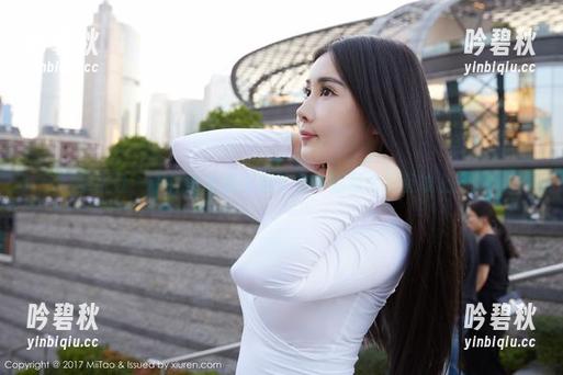 蜜桃社-美绪 蜜桃社 - 看!美绪换上连体衣,福利水平直线上升!