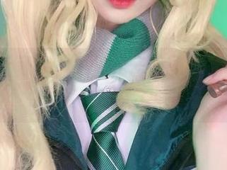 美到无话可说——贝儿酱Miki短裤更新，更有意味了！