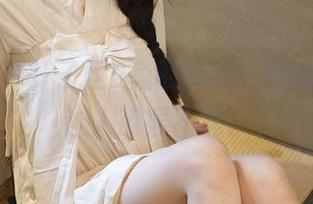 微密圈 – 轩子巨2兔的妹妹，定制的姿态让人欲罢不能。