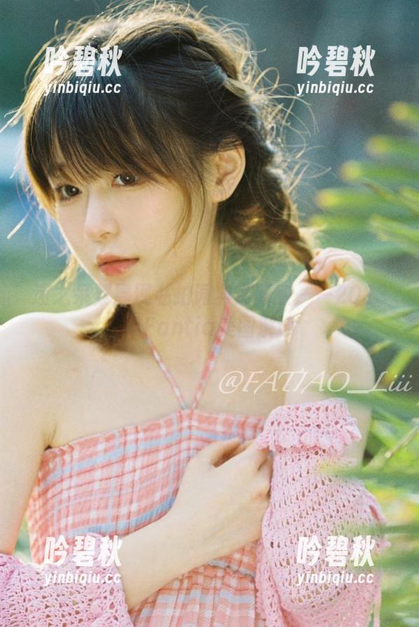 迷之呆梨展现私拍词典最新版——2023年Fantia美图解读