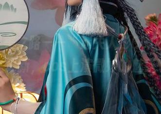 独特审美之路——“迷失人形QUQ”夏日更新，cos上演微妙的魅惑