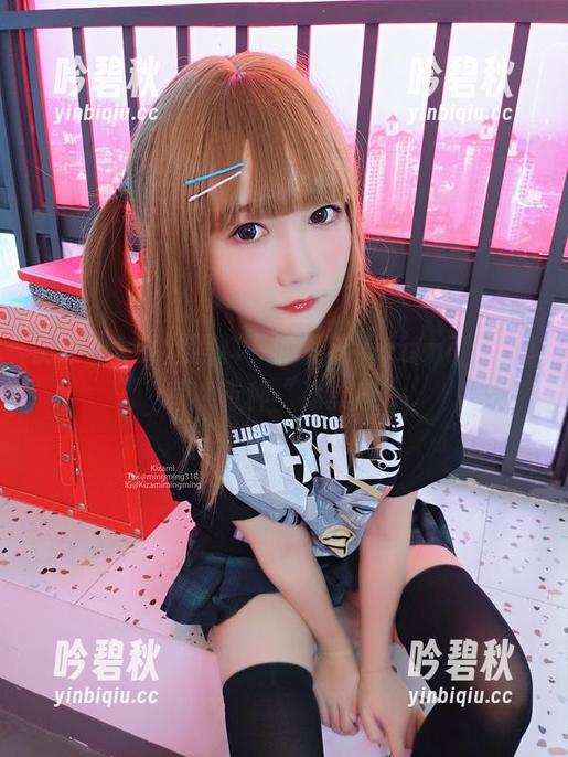 前辈S大课堂照料下的铭铭kizami，写真竟然有种“沧桑感”