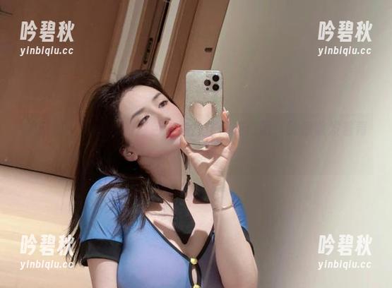 阿色 微密圈 - 教室里的阿色:照片仿佛在低语,肆意散发着青春气息