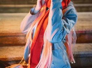 独特的阿薰kaOri，双人私拍图集，时而逗趣、时而恍惚。