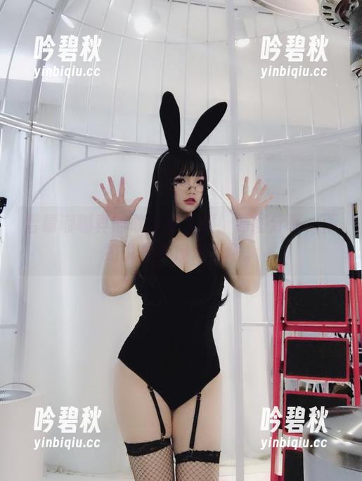 雪晴嘟嘟真的敢穿护士服！原图分享，不如说是个魔术师吧。