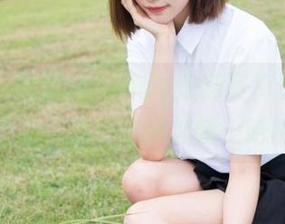 魅妍社 – 谢芷馨Sindy短裙写真分享，可能会有一点小小的风情…哈哈！